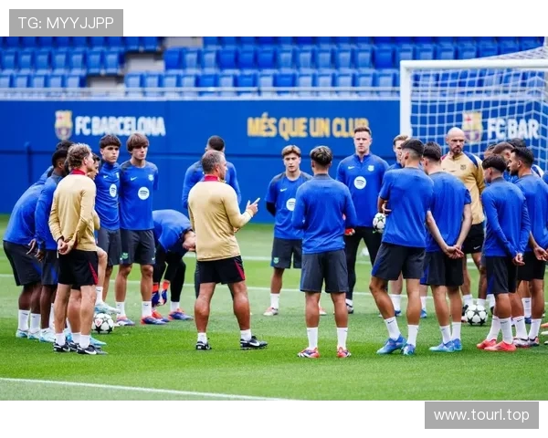 英媒称阿莫林锁定核心B费与梅努夏窗将围绕三引援重塑球队阵容